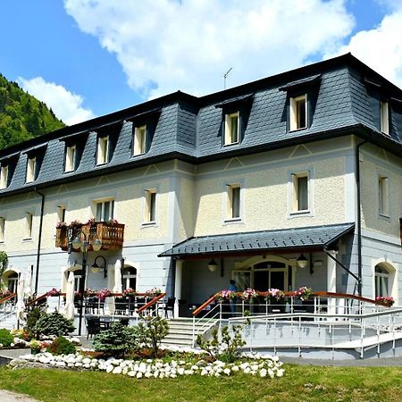Hotel Saisera Valbruna Exterior foto